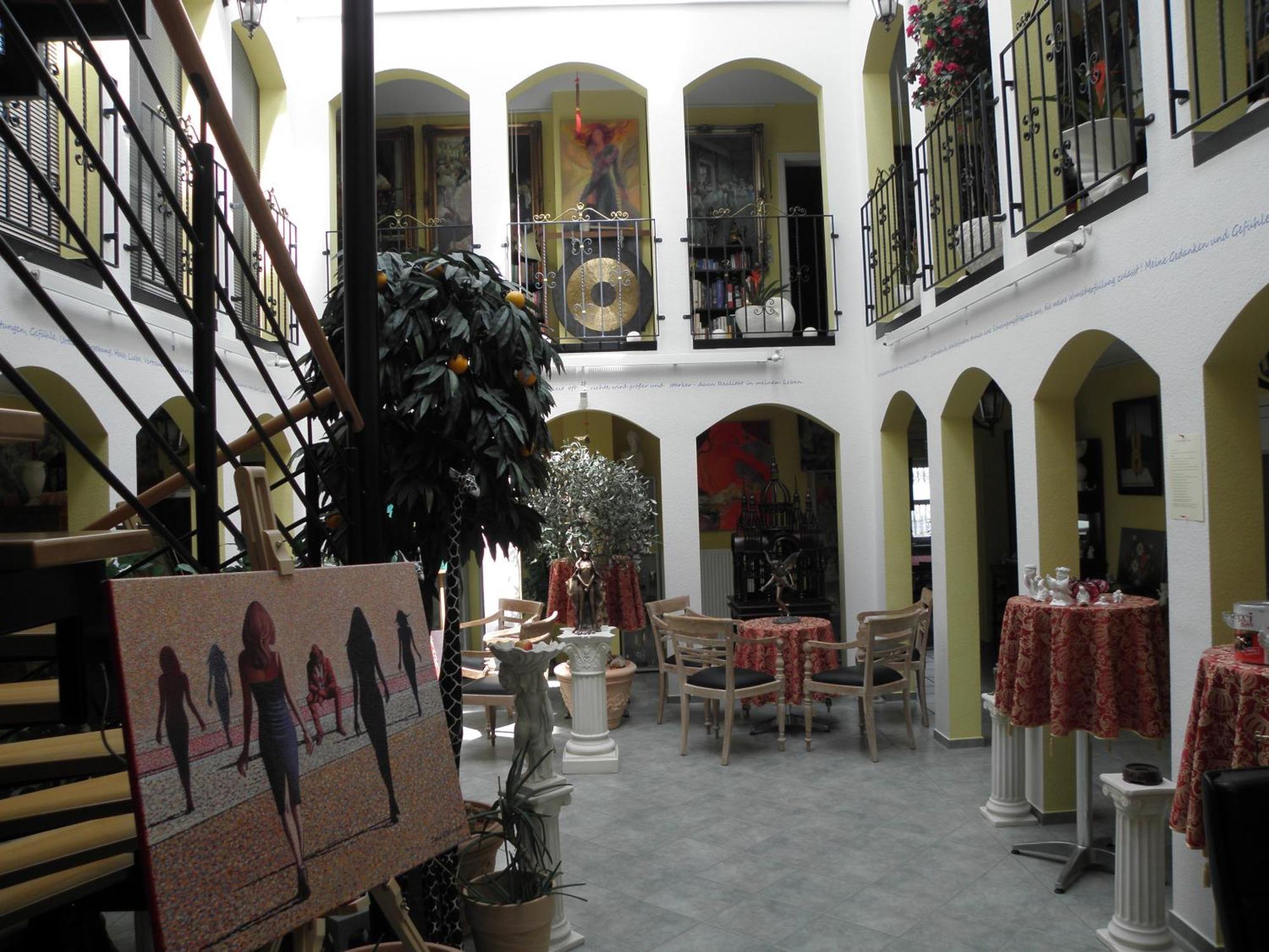 Felixanum Hotel & Galerie Isernhagen Bagian luar foto