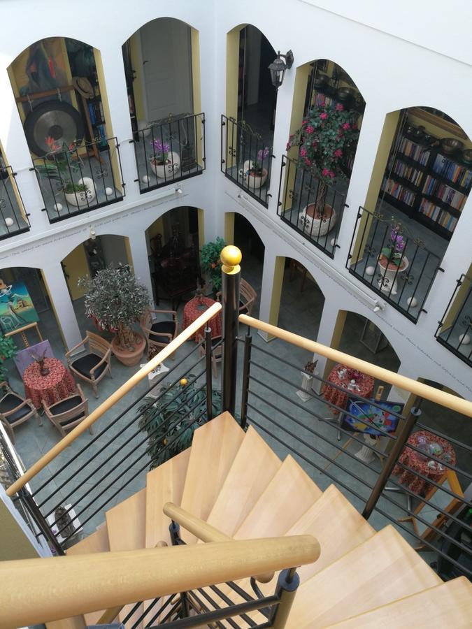 Felixanum Hotel & Galerie Isernhagen Bagian luar foto